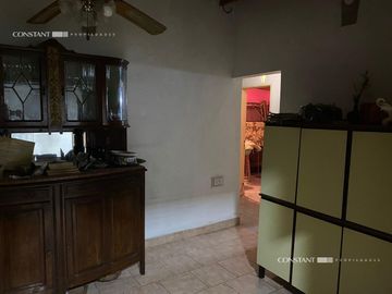 Casa en venta de cuatro dormitorios en La Plata