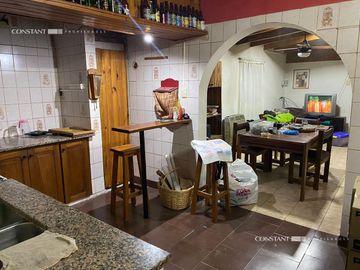 Casa en venta de cuatro dormitorios en La Plata