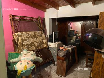 Casa en venta de cuatro dormitorios en La Plata