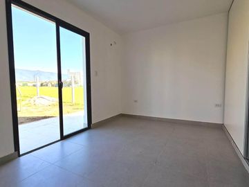Hermosa casa de 3 dormitorios a estrenar en Country Viento Sur, El Manantial