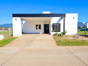 Hermosa casa de 3 dormitorios a estrenar en Country Viento Sur, El Manantial