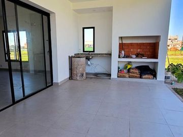 Hermosa casa de 3 dormitorios a estrenar en Country Viento Sur, El Manantial