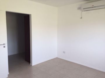 Casa en Venta en San Eduardo, Pilar del Este