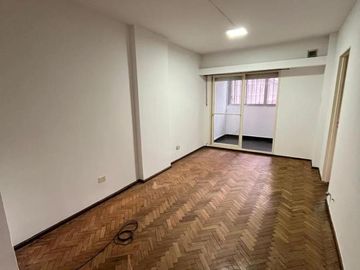 Departamento de Un Dormitorio en Venta en el Centro de Rosario
