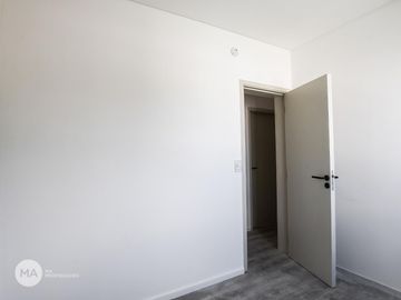 Casa 3 Dormitorios - Petrone 9037 - Rosario Fisherton | Venta