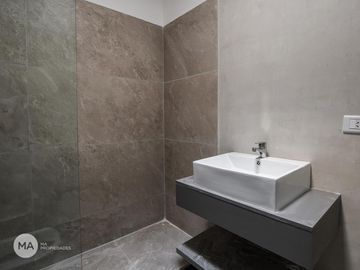 Casa 3 Dormitorios - Petrone 9037 - Rosario Fisherton | Venta