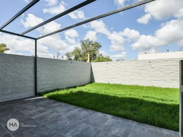 Casa 3 Dormitorios - Petrone 9037 - Rosario Fisherton | Venta