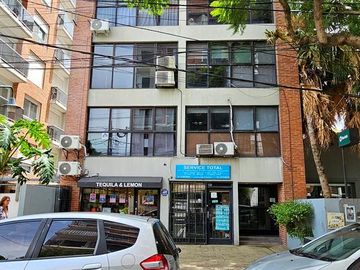 MONOAMBIENTE en Martinez CON JARDIN!