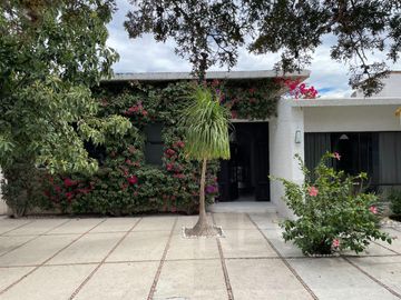 Casa en  Venta en Tequisquiapan con Jardín extenso