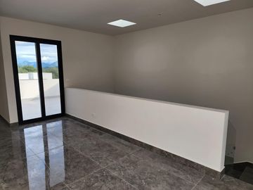 Casa en  Pedregal de la Montaña con terraza con vistas a las montañas