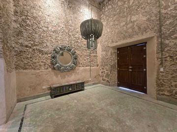 Casa semiamueblada en renta en el Centro a cuadras del centro Histórico
