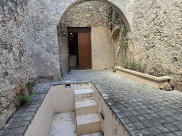 Casa semiamueblada en renta en el Centro a cuadras del centro Histórico
