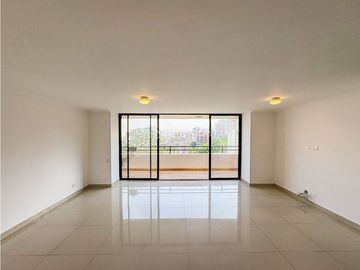 Apartamento en El Poblado con Vista
