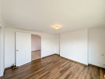 Apartamento en El Poblado con Vista