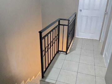 🏡 Casa en Venta en Barcelona Residencial – Seguridad, Comodidad y Espacio Perfe