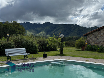 VENTA CASA ARNAGA LESSER CASTELLANOS PREDIO 4 HECTAREAS