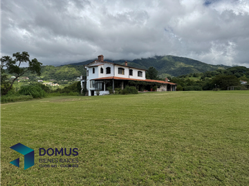 VENTA CASA ARNAGA LESSER CASTELLANOS PREDIO 4 HECTAREAS