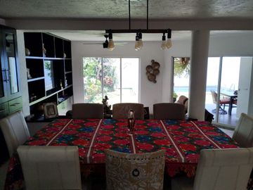 CASA EN PRIVADA CON VIGILANCIA EN COLONIA DELICIAS CUERNAVACA MORELOS