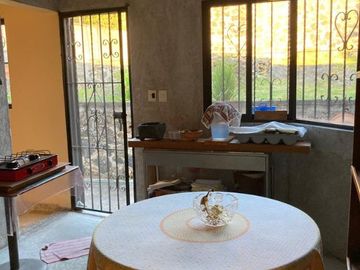 Casa en venta en Burgos, Temixco, Morelos  Casas y bienes raíces en venta al sur de Cuernavaca, Morelos.