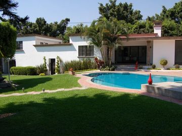 Casa en venta en Palmira, Cuernavaca, Morelos.  Casas y bienes raíces en Cuernavaca, Morelos.