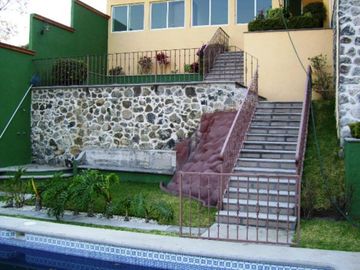 CASA ESTILO MODERNO EN VENTA, FRACC. HACIENDA TETELA