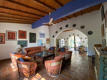 Casa en Condominio en Lomas de Jiutepec Jiutepec - CRB-1236-Cd#