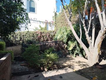 Edificio  en Lomas de Zompantle Cuernavaca - CRB-1158-Ed#