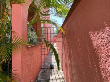 Casa en Fraccionamiento en Kloster Sumiya Jiutepec - CRB-1151-Fr#