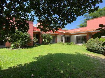 Casa en Fraccionamiento en Kloster Sumiya Jiutepec - CRB-1151-Fr#