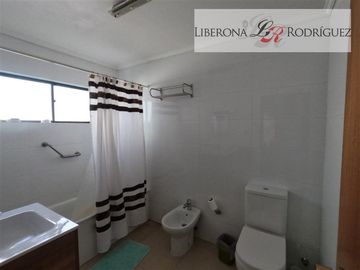Casa en Venta en Casona de 3 pisos, Cerro Alegre