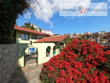 Casa en Venta en Casona de 3 pisos, Cerro Alegre