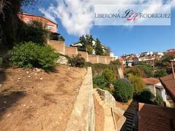 Casa en Venta en Casona de 3 pisos, Cerro Alegre