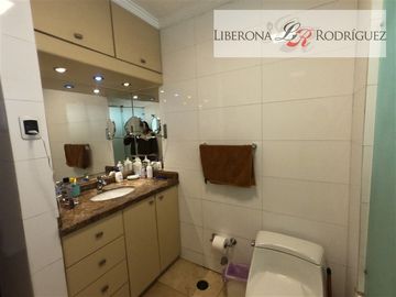 Casa en Venta en Casona de 3 pisos, Cerro Alegre