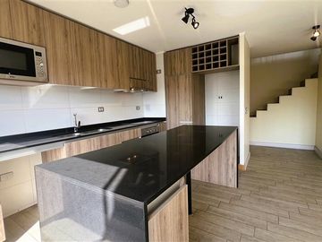 Departamento en Venta en Barrio Italia, Av. parque bustamante.