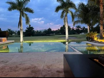 Casa en Fraccionamiento en Paraíso Country Club Emiliano Zapata - LLR-139-Fr