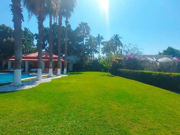 Casa Sola en Lázaro Cárdenas Xochitepec - LLR-148-Cs