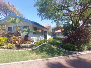 Casa Sola en Lázaro Cárdenas Xochitepec - LLR-148-Cs