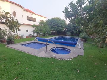 Casa Sola en Ahuatepec Cuernavaca - LLR-115-Cs