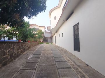 Casa Sola en Ahuatepec Cuernavaca - LLR-115-Cs