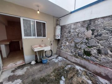 Casa Sola en Adolfo López Mateos Cuernavaca - LLR-142-Cs