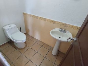 Casa en Fraccionamiento en Burgos Temixco - LLR-145-Fr