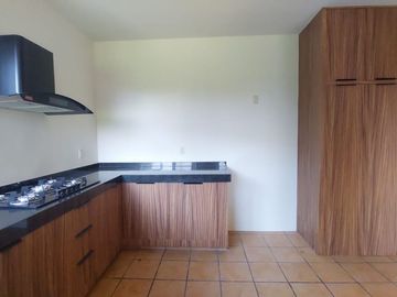 Casa en Fraccionamiento en Burgos Temixco - LLR-145-Fr