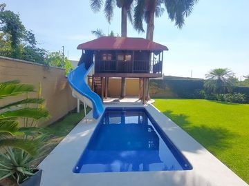 Casa en Fraccionamiento en Burgos Temixco - LLR-145-Fr