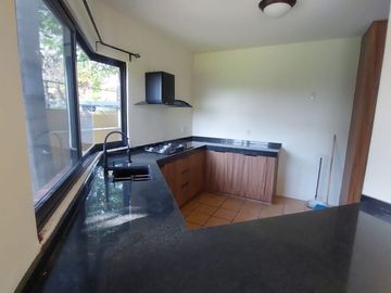 Casa en Fraccionamiento en Burgos Temixco - LLR-145-Fr