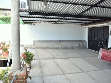 PROPIEDAD EN COLONIA ATLACOMULCO CUERNAVACA MORELOS