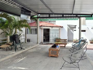 PROPIEDAD EN COLONIA ATLACOMULCO CUERNAVACA MORELOS