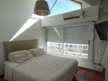 Triplex 4 amb cochera lavadero patio  tres baños