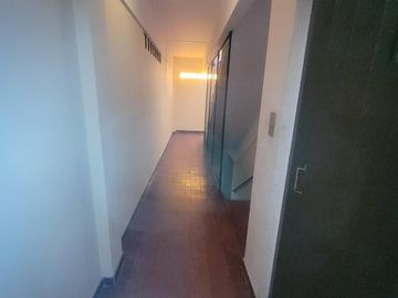 Excelente Semipiso 2 amb **Apto crédito** C/frente 8° Piso. 36mts. Combatientes 3400. Villa Urquiza