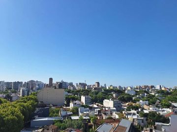 Excelente Semipiso 2 amb **Apto crédito** C/frente 8° Piso. 36mts. Combatientes 3400. Villa Urquiza