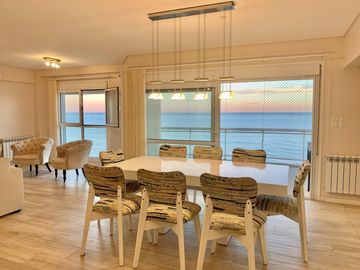 &quotVENTA" EXCELENTE PISO FRENTE AL MAR